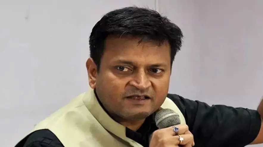 कांग्रेस पार्टी का संबंध आईएसआई के साथ : अजय आलोक